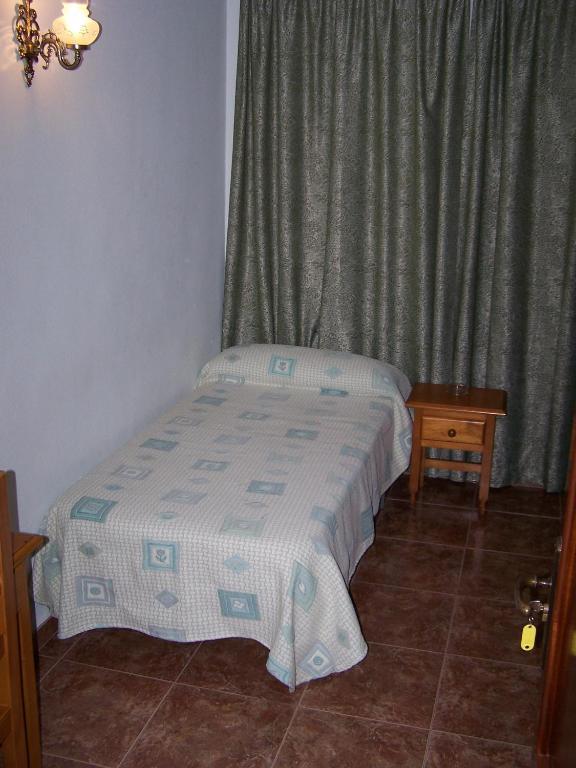 Hostal Villega Pizarra Esterno foto